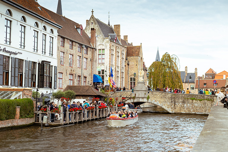 Activities: culture in Bruges - 'Reien'